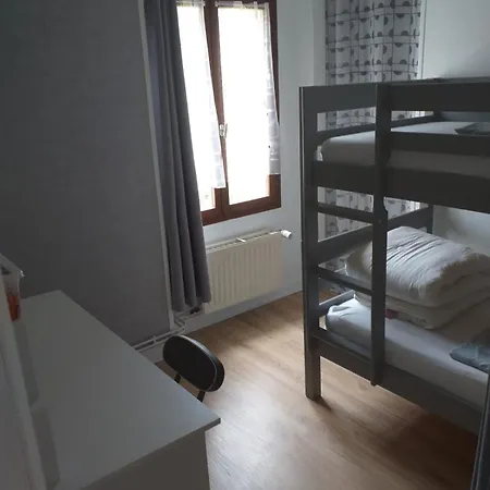 Appartement Baudelaire, duplex 2 chambres face au château de Sedan *